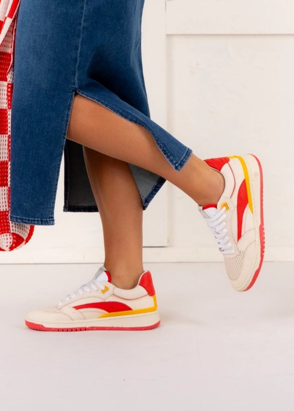 Oncept Preston Retro Leather Sneaker White Red Yellow Sz 7 NWT‎